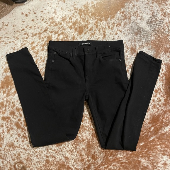 Express Jeans. Black size 6 - Picture 2 of 5